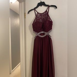 Windsor Prom dress! Maroon Size 5